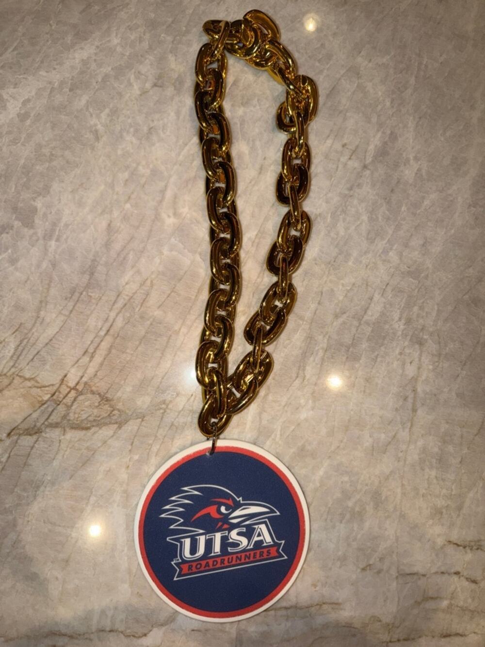 FanFave UTSA Roadrunners Gold Fan Chain Pendant Necklace